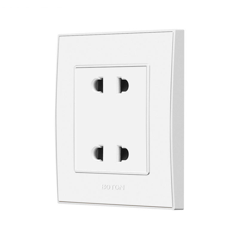 Apartment White Color 4 Pin Universal Wall Socket