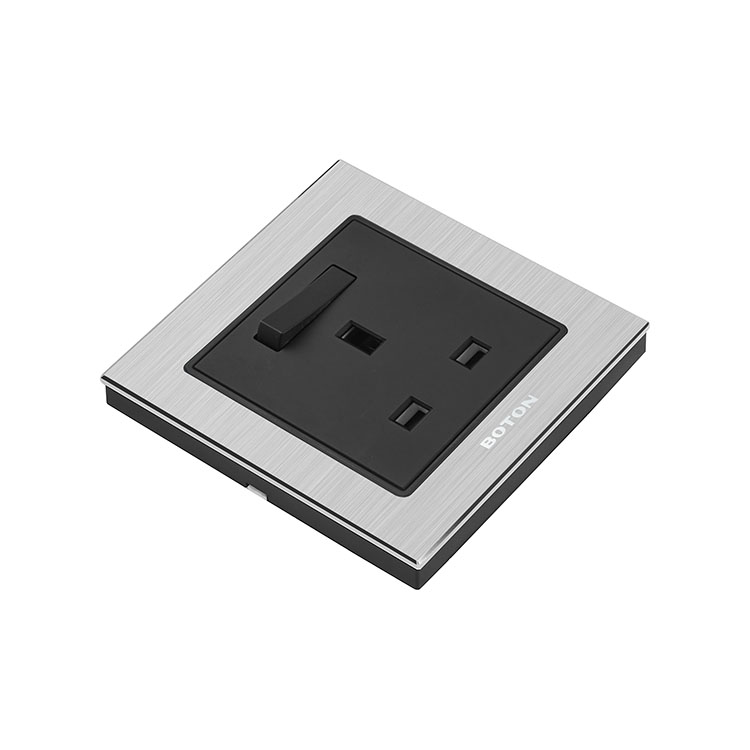 Indoor Silver Aluminum 13A Wall Switch Socket