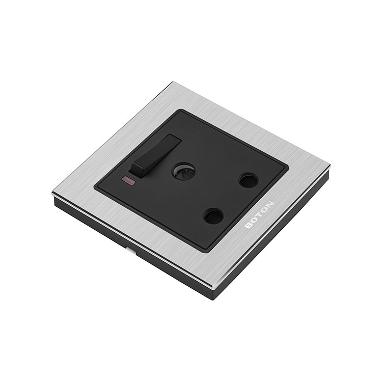 Commercial Single Phase 15A Switch Socket with Lamp