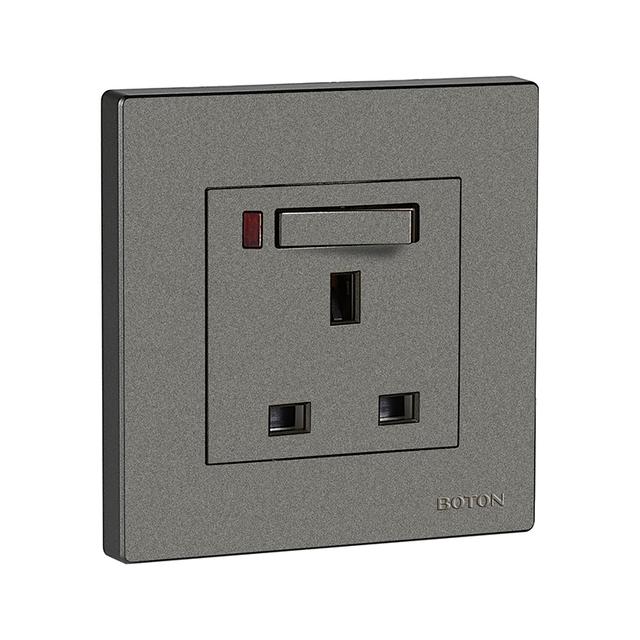 Home 13 AMPS Switched Socket with Lamp