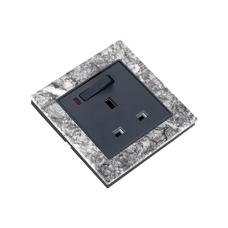 Luxury Decorator 13A Switched Socket with Lamp